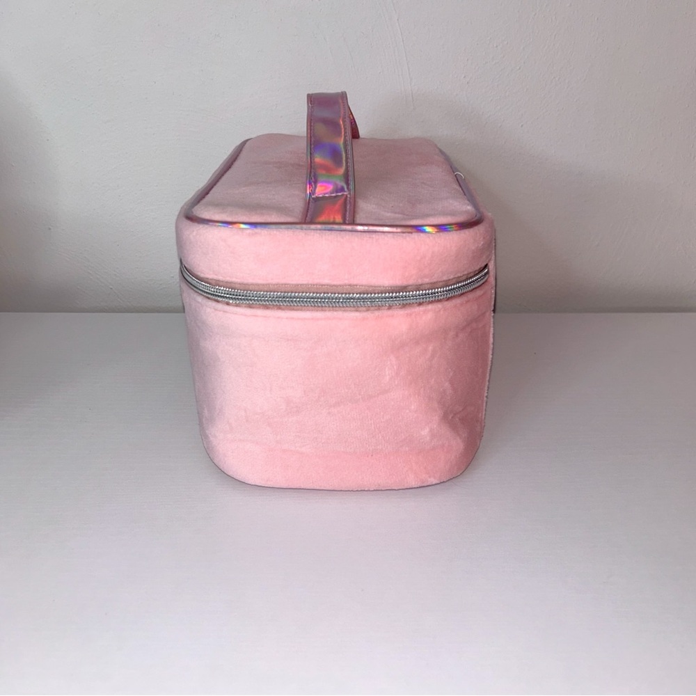 Juicy Couture Cosmetic Bag Pink. - Picture 7 of 9